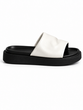 Minimalist Puffy Platform Slide Sandals – Soft Leather Cushion Slip-On Summer Slides for Women