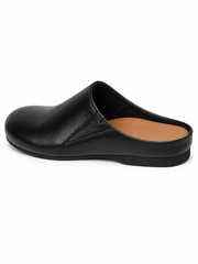 Soft Leather Minimalist Mule Flats – Lightweight Slip-On Clogs for Everyday Comfort