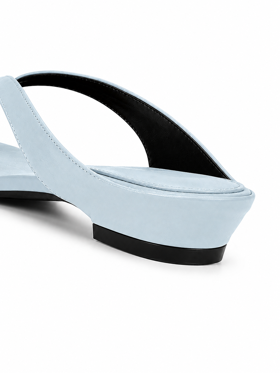 Women’s Toe Ring Kitten Heel Flip Flops – Sculpted Low Heel Thong Sandals